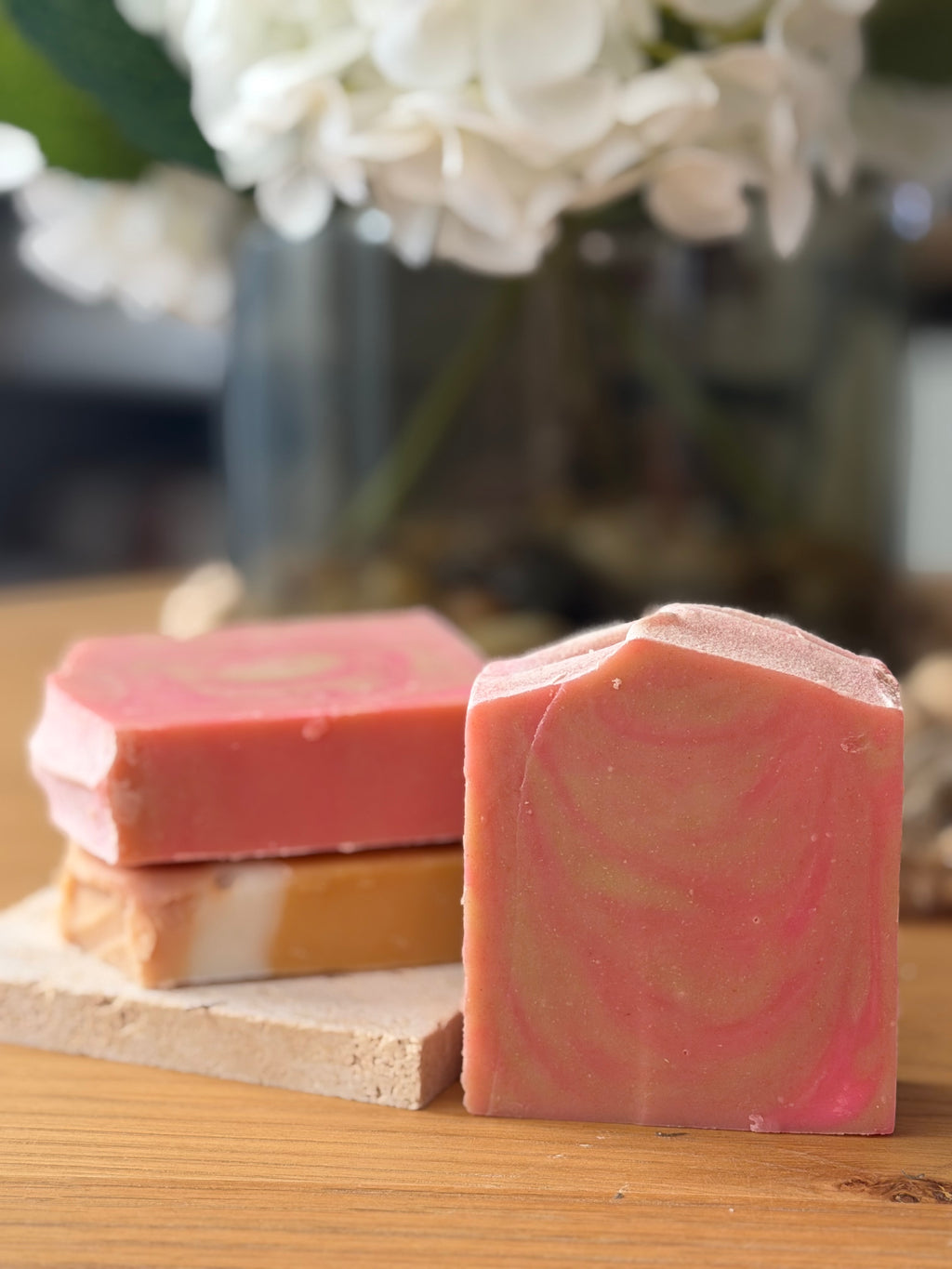Meno Calm Soothing Tallow Soap Bar (120g – 130g) | Sea Buckthorn, Avocado Oil, Squalane & Pink Clay Soap for Perimenopause & Menopause | Handcrafted UK