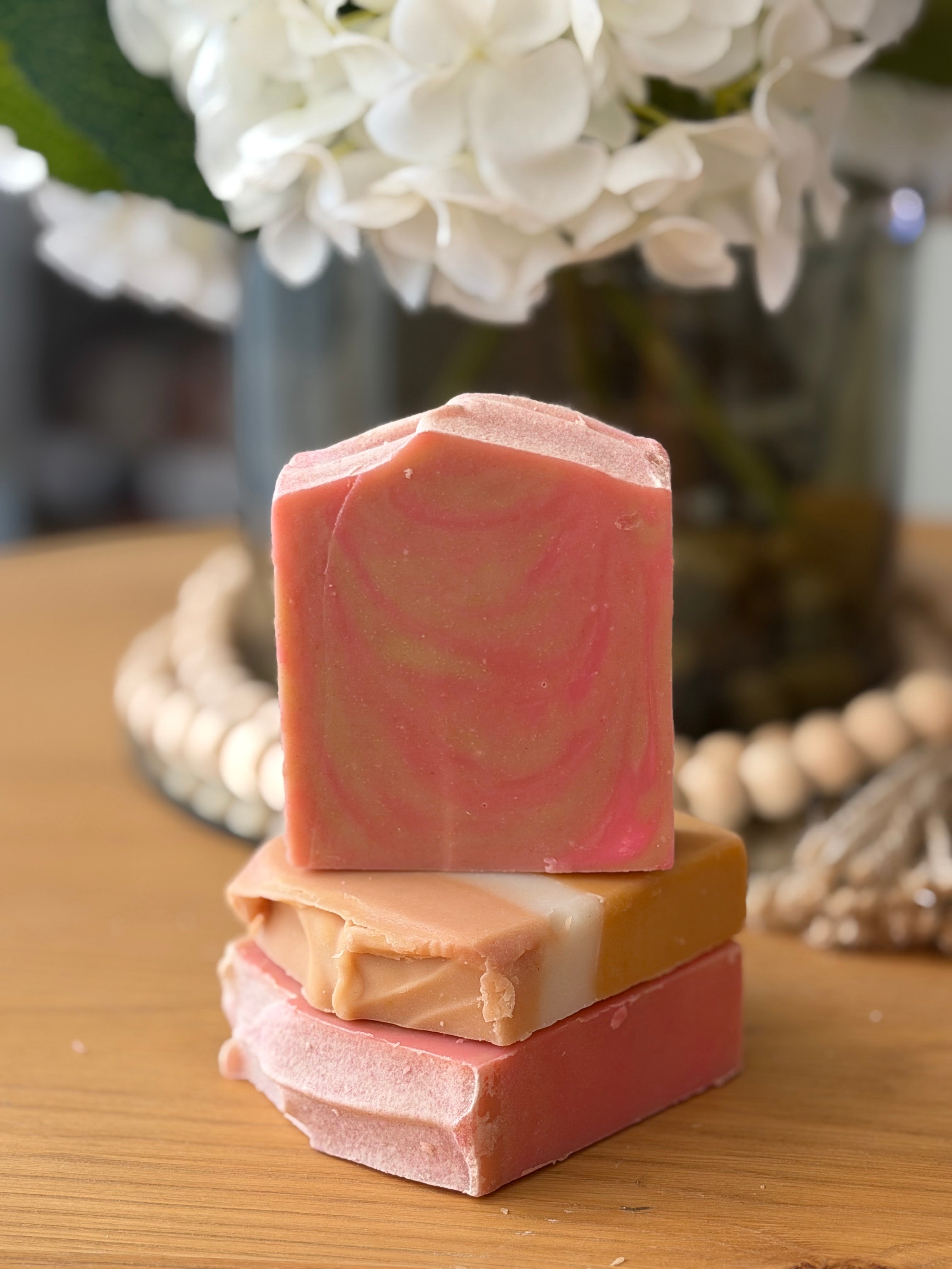 Meno Calm Soothing Tallow Soap Bar (120g – 130g) | Sea Buckthorn, Avocado Oil, Squalane & Pink Clay Soap for Perimenopause & Menopause | Handcrafted UK