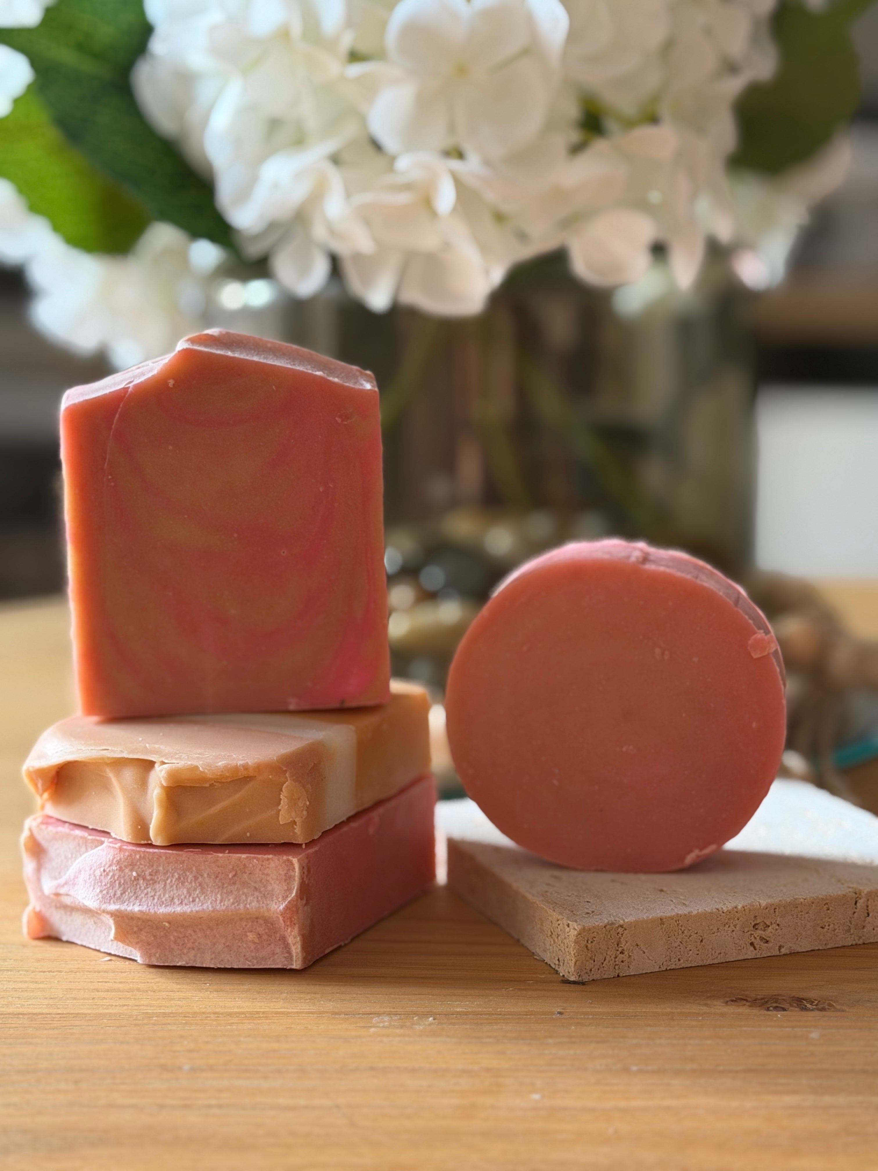 Meno Calm Soothing Tallow Soap Bar (120g – 130g) | Sea Buckthorn, Avocado Oil, Squalane & Pink Clay Soap for Perimenopause & Menopause | Handcrafted UK